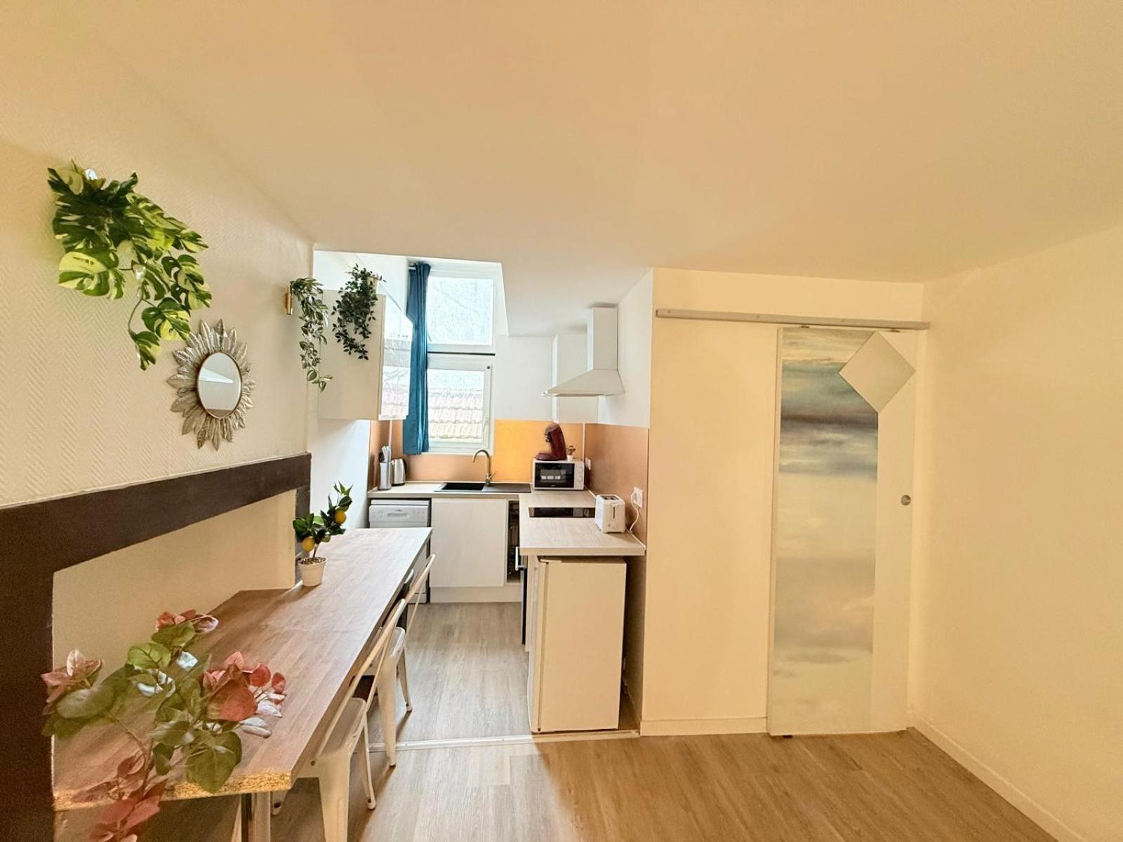 Appartement Cosy Azur & Corail ! 2ch Proche De Verdun *