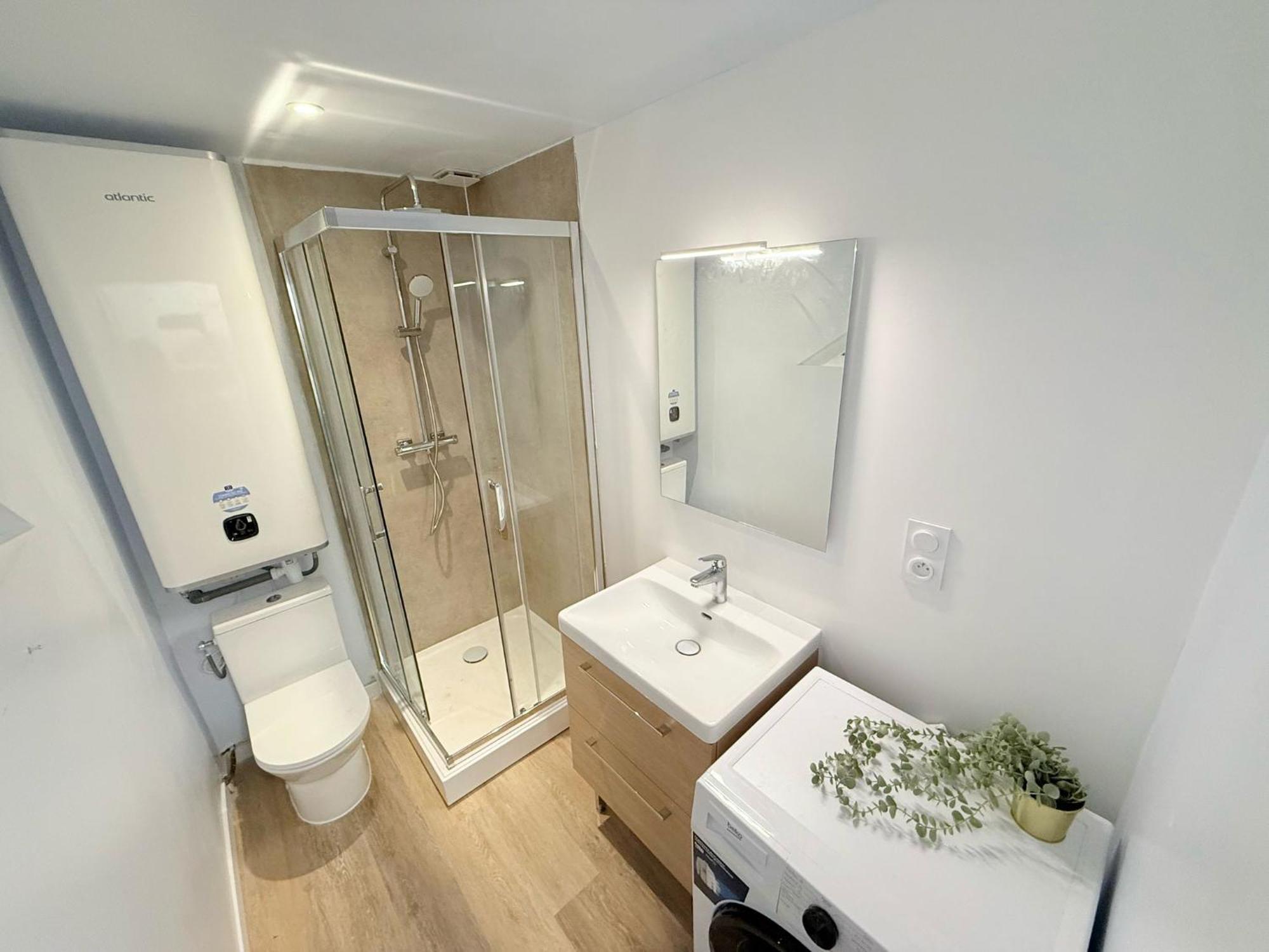 Appartement Cosy Azur & Corail ! 2ch Proche De Verdun *