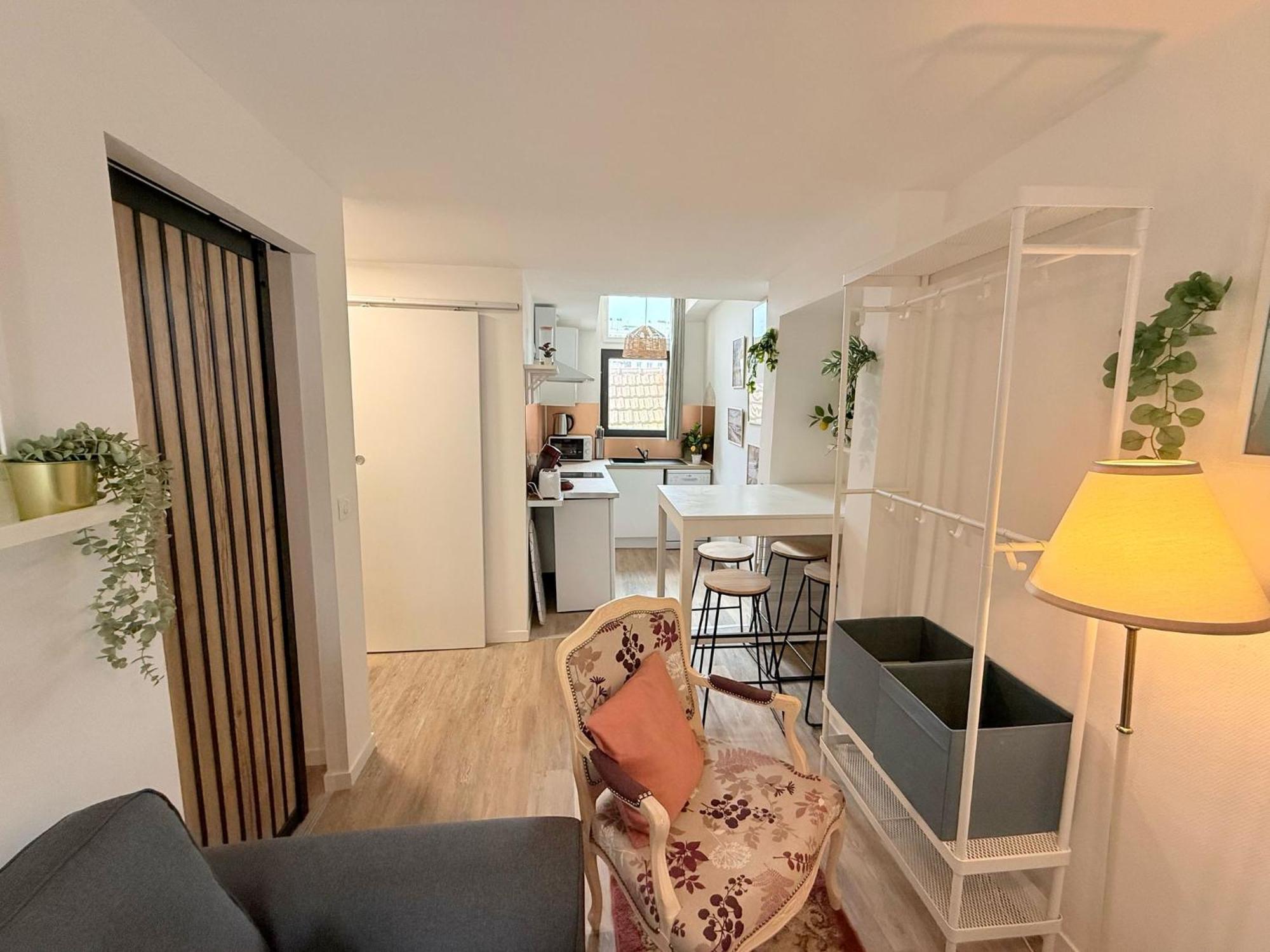 Appartement Cosy Azur & Corail ! 2ch Proche De Verdun *