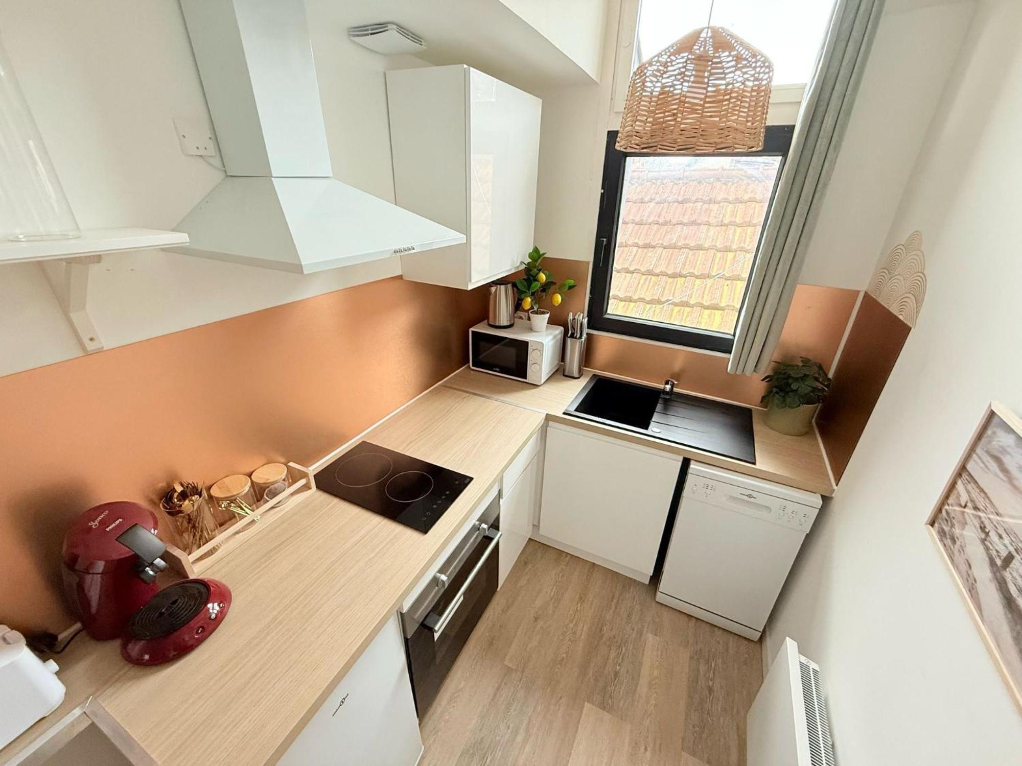 Appartement Cosy Azur & Corail ! 2ch Proche De Verdun